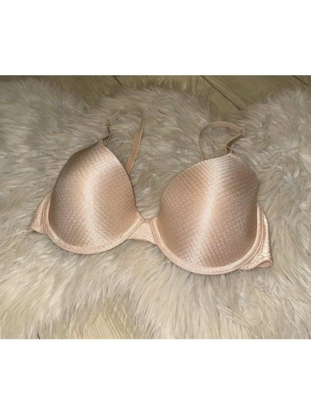 Maidenform P0675 Demi Coverage T-Shirt Bra Lined UW Diamond Shiny Womens 38B